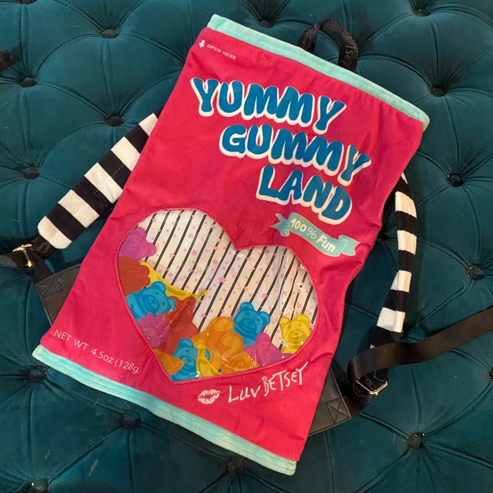 Betsy johnson bag with gummi bears